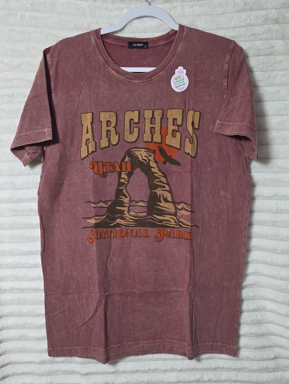 0274- 2 Moon Arches National Park Graphic Tee -Dusty Rose; Large